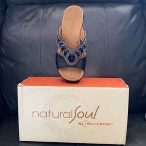 Natural Soul sandals
